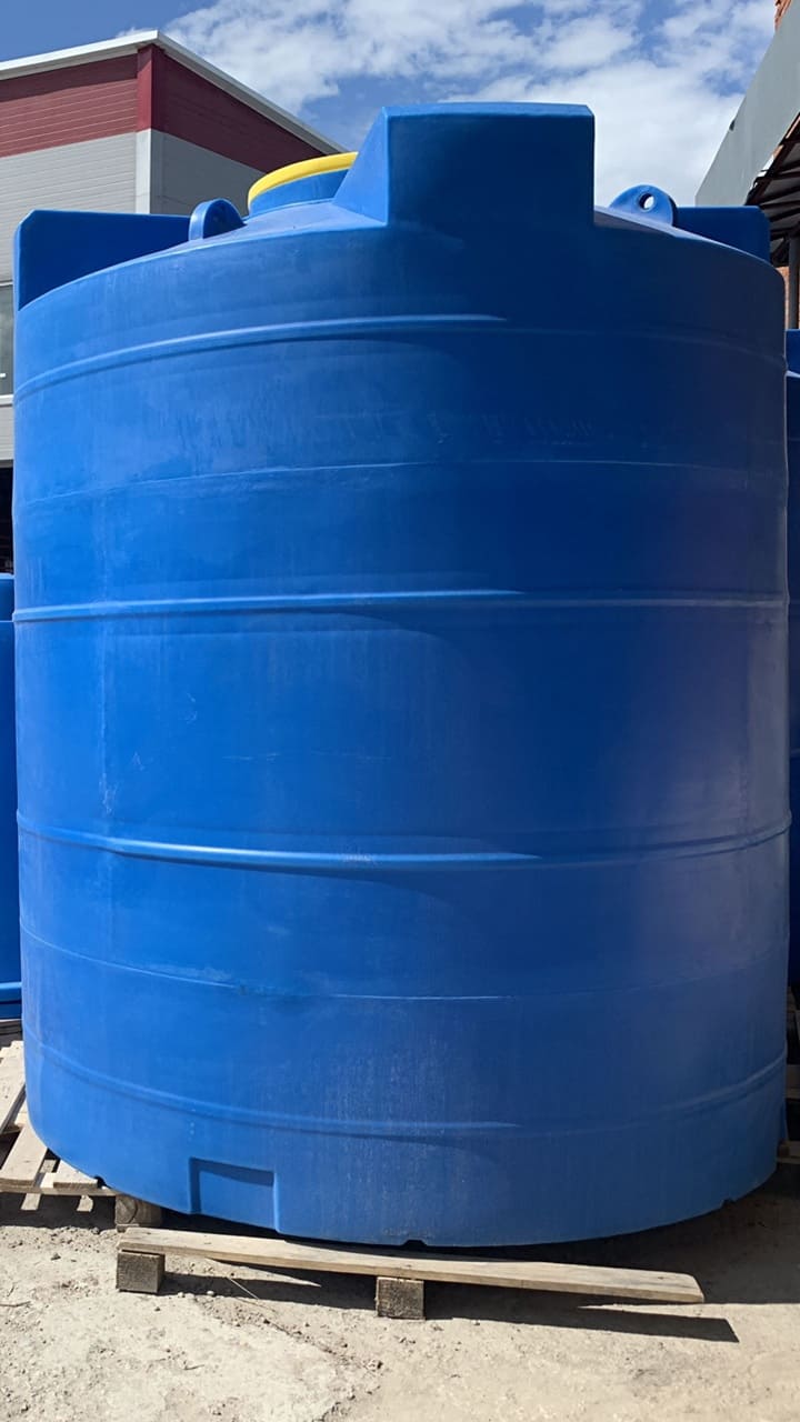 Вертикальная емкость для воды